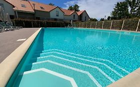 Maison 6 personnes avec terrasse, piscines et sauna